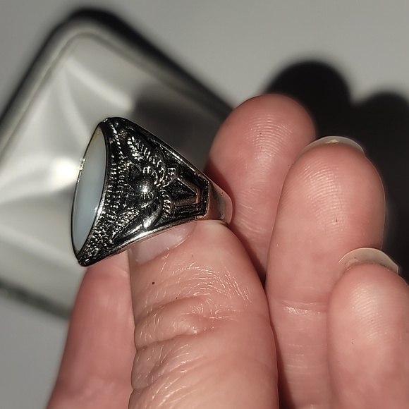 Fashion Ring size 6/7 - Picture 4 of 7